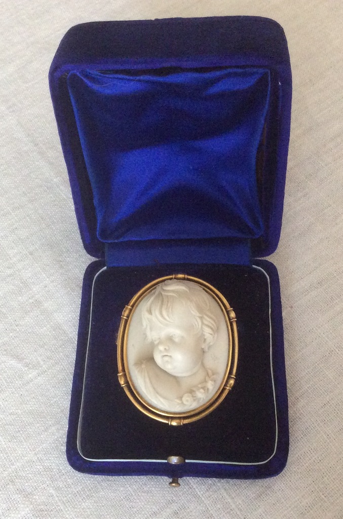 Exceptional Rarest Cherub's Front Face Cameo